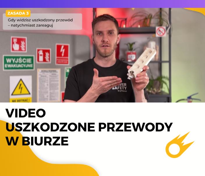 Mężczyzna w czarnej koszulce trzyma uszkodzoną listę elektryczną - Power Safety, test wiedzy ppoż.