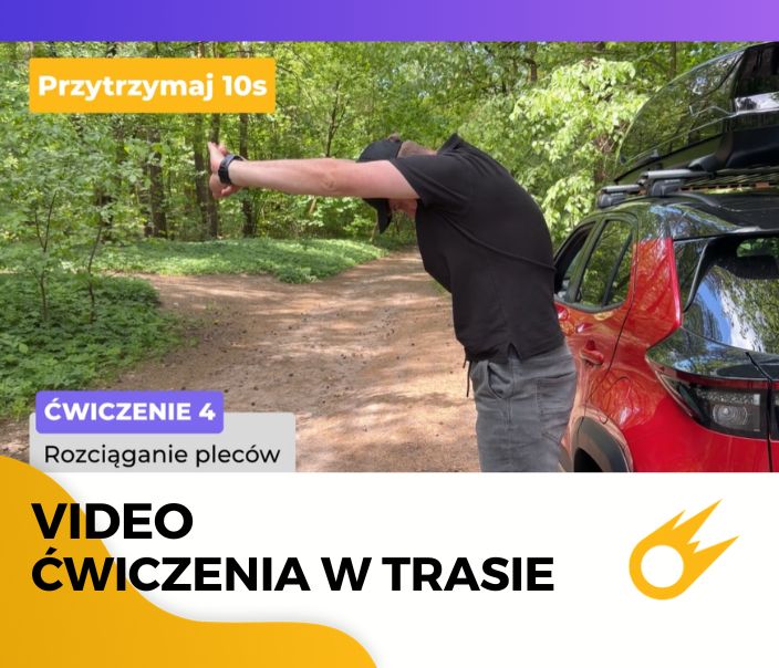 Mężczyzna stoi przy samochodzie osobowym i wykonuje ćwiczenia w trakcie trasy - szkolenie okresowe bhp przedstawicieli handlowych Power Safety